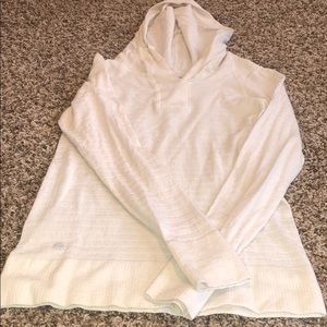 Athleta womens medium cream pullover